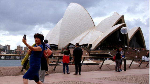 Australia mạnh tay kiểm soát "thị thực vàng", giới nhà giàu Trung Quốc dè chừng - 1
Hình minh hoạ (Ảnh: SCMP)