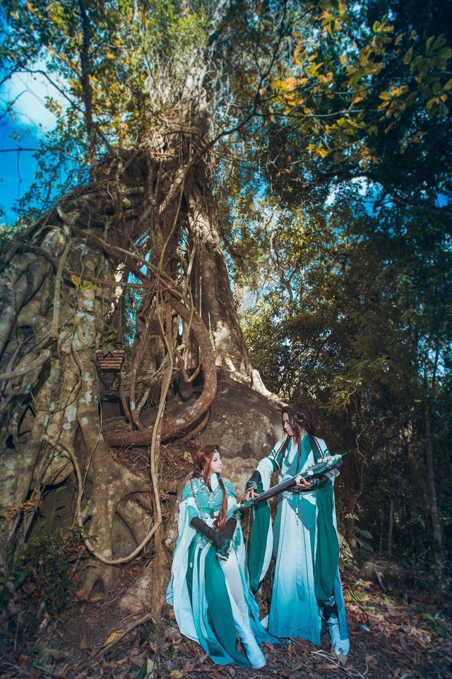 Cô dâu chú rể Sài Gòn "hóa" công chúa hoàng tử trong ngày cưới - 5 Bộ ảnh cưới chụp cosplay Trường Ca Môn
