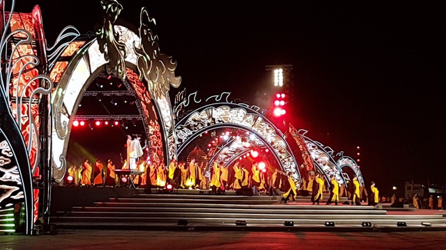 Rực rỡ sắc màu lễ Khai mạc “Năm Du lịch quốc gia 2018 - Hạ Long, Quảng Ninh” - 2 Lễ hội được tổ chức với qui mô hoành tráng, ấn tượng...