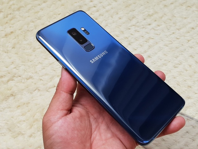 Galaxy S9+ màu xanh san hô chính thức lên kệ - 4 Galaxy S9+ màu xanh san hô chính thức lên kệ - 4