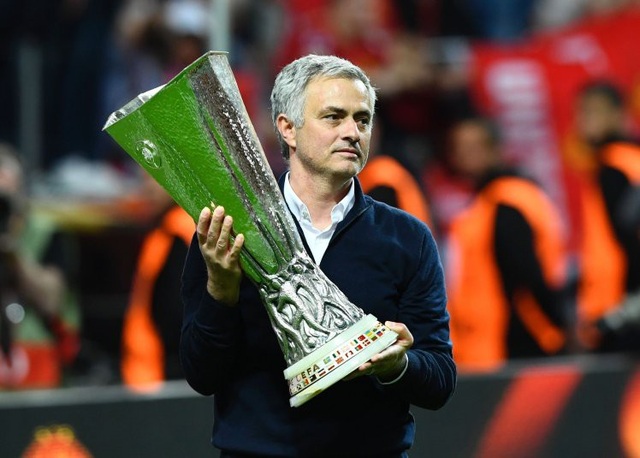 HLV Mourinho thừa nhận việc ông giành quá nhiều danh hiệu đã gây áp lực cho MU