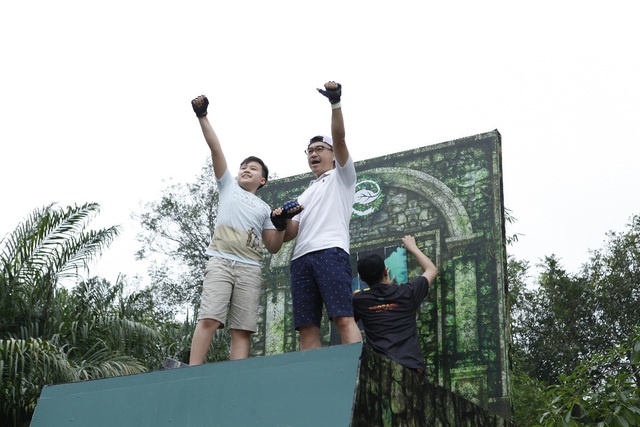 Giới trẻ Hà Thành rủ nhau đến Ecopark chơi nhập vai giải mã tìm kho báu - 12 Tận hưởng cảm giác chiến thắng tuyệt vời