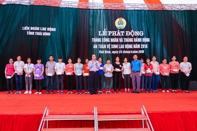 Nhiều hoạt động chào mừng Tháng công nhân tỉnh Thái Bình - 3 Nhiều hoạt động chào mừng Tháng công nhân tỉnh Thái Bình - 3