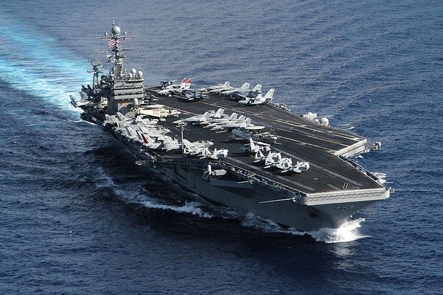 Tàu sân bay Mỹ có thể sắp diễn tập trên Biển Đông - 1 Tàu sân bay USS Theodore Roosevelt của Mỹ (Ảnh: Wikipedia)