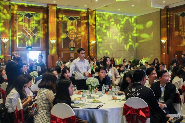 Gần 300 khách hàng tham dự Lễ giới thiệu dự án Khai Sơn Town - 1 Lễ giới thiệu dự án Khai Sơn Town thu hút sự quan tâm của nhiều khách hàng