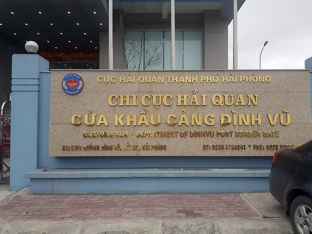 Nườm nượp cảnh kẹp tiền, đưa - nhận tại Hải quan Hải Phòng - 3
Chi cục Hải quan Đình Vũ.