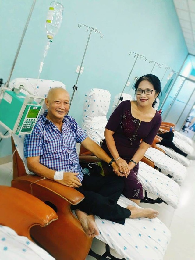 TS Hà Phương Thư: Hy vọng từ người bệnh ung thư đã giúp tôi không ngừng nghiên cứu - 2 Nhờ sự động viên và hỗ trợ từ người vợ, anh Bình đã vượt qua căn bệnh ung thư