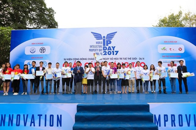 Tôn vinh vai trò của phụ nữ trong hoạt động đổi mới, sáng tạo - 2
Năm 2017, sự kiện IP Day đã thu hút hàng nghìn người tham gia.