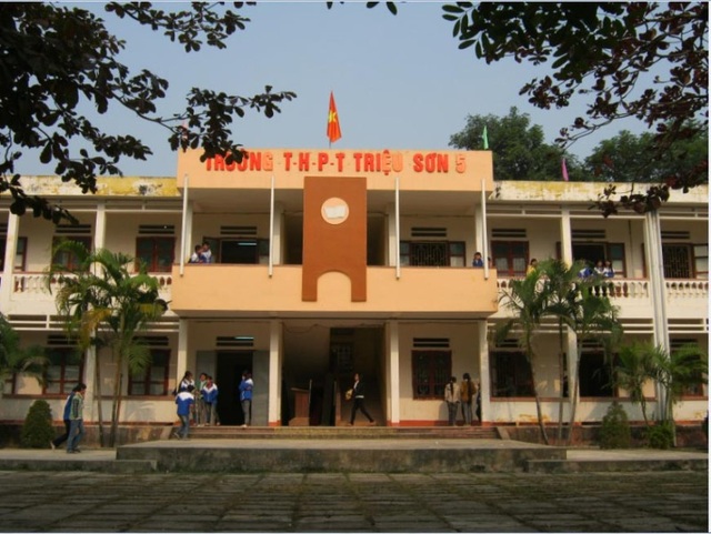 Chuyện cổ tích về tình bạn đẹp đầy cảm động của học trò xứ Thanh - 2 Trường THPT Triệu Sơn 5, huyện Triệu Sơn, Thanh Hóa - nơi Minh và Hiếu học tập