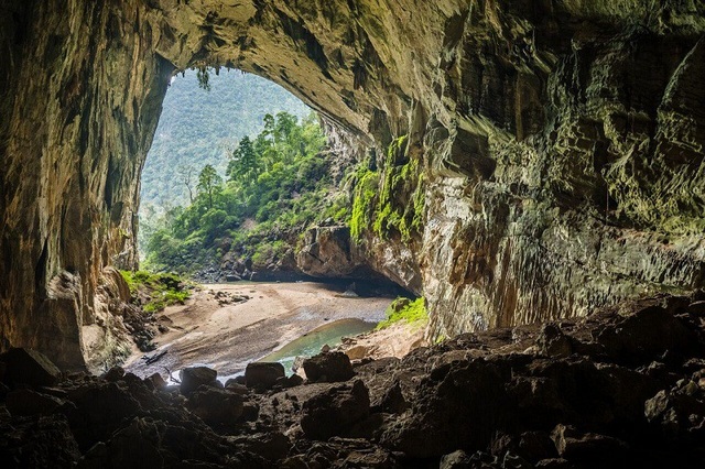 Chiêm ngưỡng vẻ đẹp ngất ngây của hang động lớn nhất thế giới - 4 Chiêm ngưỡng vẻ đẹp ngất ngây của hang động lớn nhất thế giới - 4
