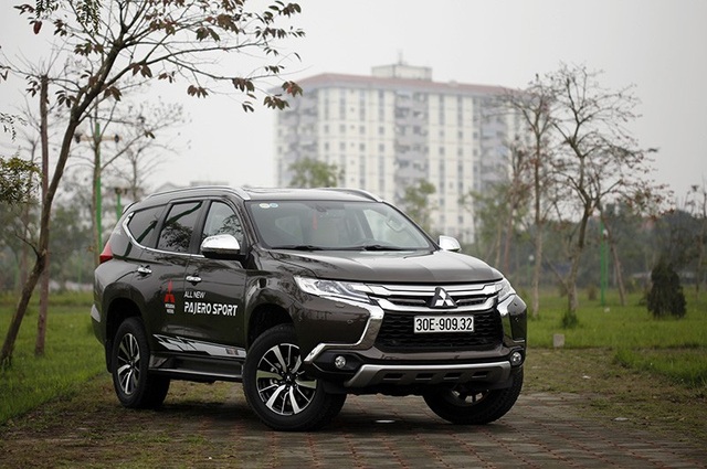 Mitsubishi âm thầm tăng giá Outlander - 1
Tạm thời Mitsubishi không có xe Pajero Sport 4x2 để bán tại Việt Nam