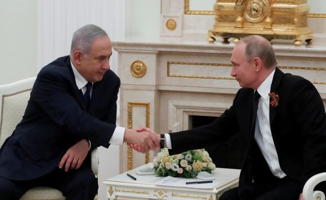 Syria bị tấn công tên lửa dồn dập, Nga bác tin cung cấp S-300 - 2
Thủ tướng Israel Benjamin Netanyahu vừa có chuyến thăm tới Moscow trong tuần này. (Ảnh: Reuters)