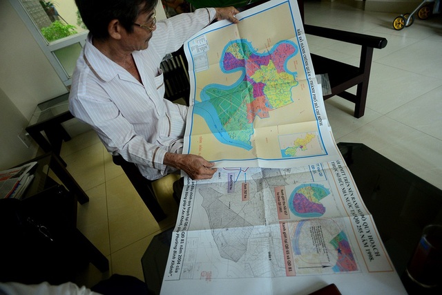 Chuyện ở Thủ Thiêm: "Nước mắt không giải quyết được vấn đề" - 7 Ông Vinh đã mày mò gần 10 năm trời, thu thập toàn bộ văn bản pháp lý.
