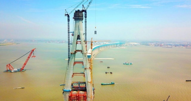 Trung Quốc sắp sở hữu cầu dây văng có nhịp chính dài nhất thế giới - 1 Trung Quốc sở hữu cầu dây văng có nhịp chính dài nhất thế giới