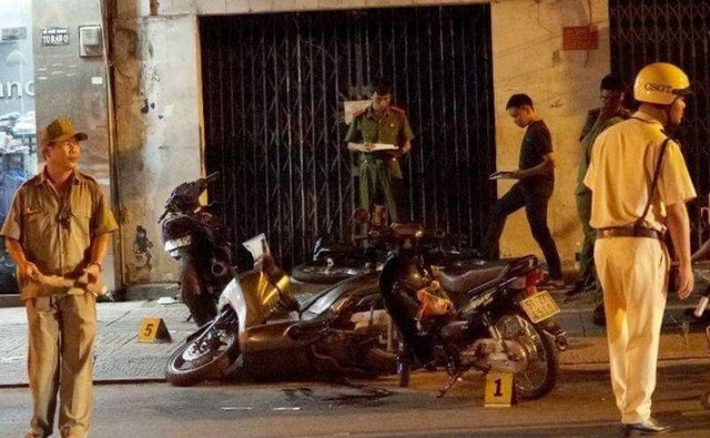 2 "hiệp sĩ" bị tội phạm hạ sát: Quê nghèo quặn thắt nỗi đau chờ anh về! - 2 Hiện trường xảy ra vụ việc khiến các hiệp sĩ bị trộm tấn công dẫn đến tử vong.