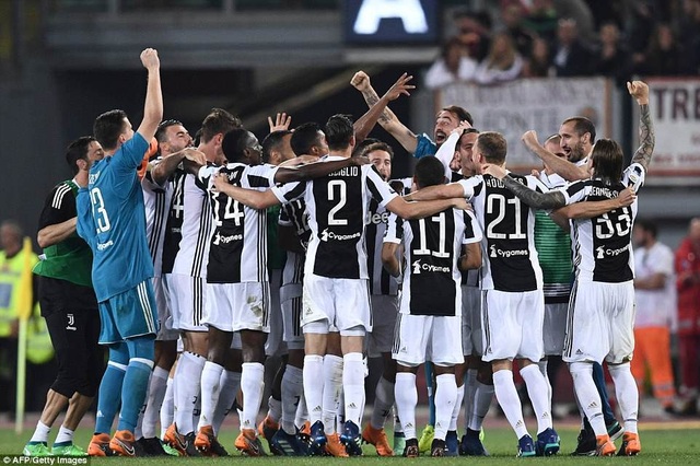 Juventus chính thức vô địch Serie A