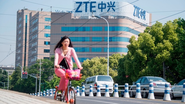 Tổng thống Mỹ bất ngờ muốn "cứu" ZTE khiến dư luận hoang mang - 1
ZTE là công ty smartphone lớn thứ 4 ở Mỹ.