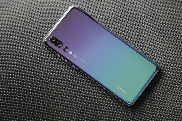 Trên tay Huawei P20 Pro chuẩn bị bán tại Việt Nam - 1 Huawei P20 Pro