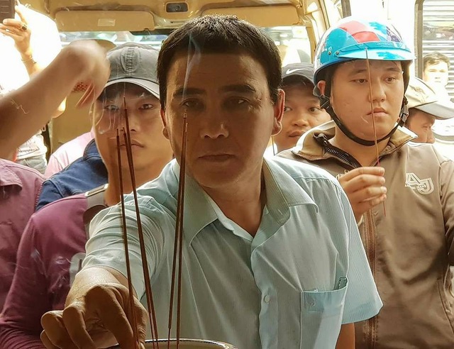 Nhiều sao Việt nghẹn ngào, đau đớn… thầm lặng quyên góp giúp các hiệp sĩ - 1 Nhiều sao Việt nghẹn ngào, đau đớn… thầm lặng quyên góp giúp các hiệp sĩ - 1