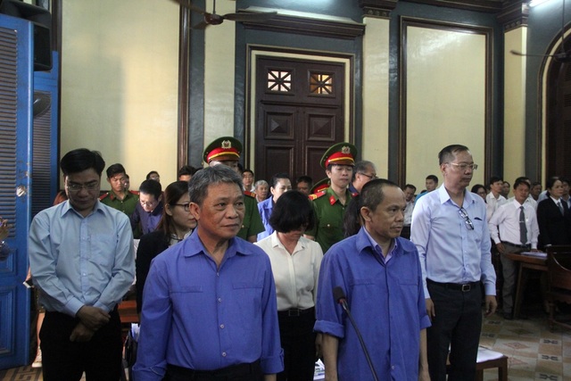 Phạm Công Danh than sức khỏe yếu trong phiên tòa xét xử Hoàng Văn Toàn - 5 Các bị cáo tại phiên tòa.