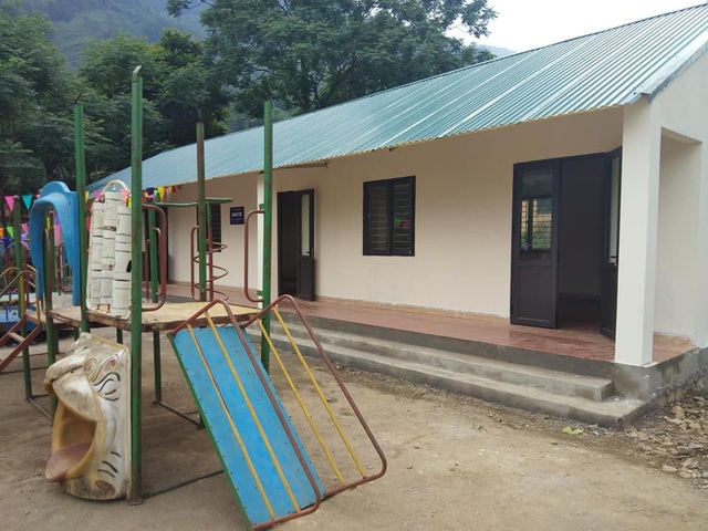 Khánh thành công trình phòng học và nhà công vụ Dân trí thứ 16 tại Cao Bằng - 15 Khánh thành công trình phòng học và nhà công vụ Dân trí thứ 16 tại Cao Bằng - 15