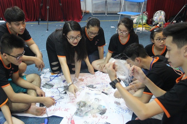 Trang bị tâm thức thịnh vượng để con trẻ đạt thành công lớn lao - 2 Trại hè Vươn tới đỉnh cao 2017 được Tài năng Việt tổ chức