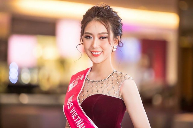Jennifer Phạm, Kim Anh làm giám khảo thi hoa hậu - 7 Jennifer Phạm, Kim Anh làm giám khảo thi hoa hậu - 7