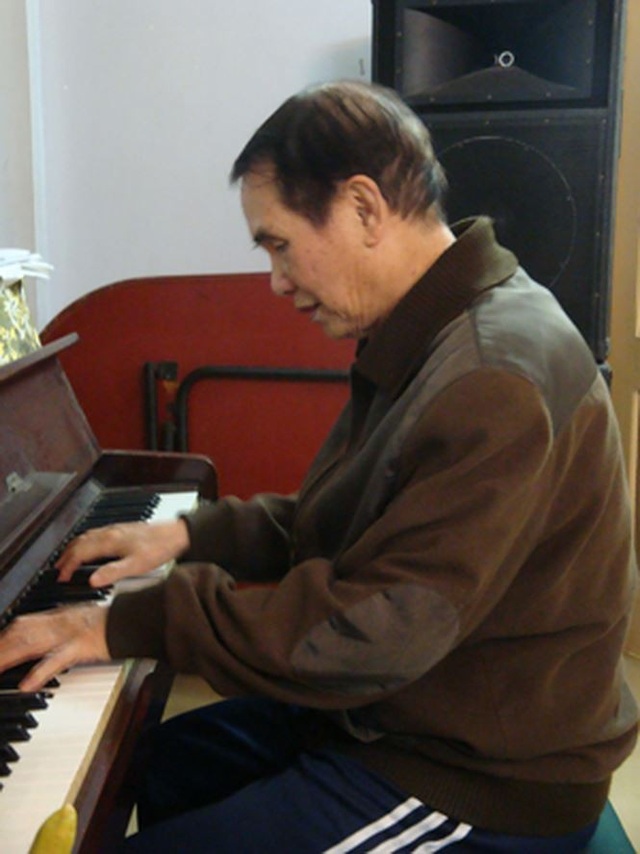 Những bật mí thú vị về nhạc sĩ Thế Song và ca khúc “Nơi đảo xa” - 2 Nhạc sĩ Thế Song đã sáng tác hơn 600 ca khúc về nhiều đề tài và thể loại khác nhau trong suốt cuộc đời.
