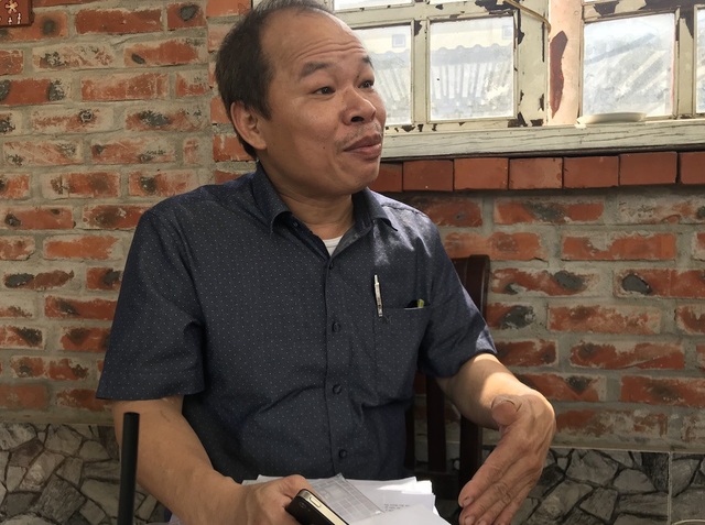 Thu hồi đất vô lý, dân kiện chính quyền ra tòa: Những quyết định "quên" quyền lợi của dân? - 8 Gia đình tôi khiếu nại là liên quan đến quyền lợi hợp pháp về đất đai, nhưng chính quyền lại giải quyết đến tài sản, công trình, vật kiến trúc trên đất... Như vậy, dù có tăng thêm tiền nhiều lần nữa chúng tôi vẫn không thể đồng ý....