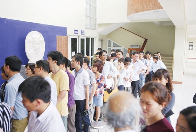 Tuyển sinh lớp 6 trường đặc thù: Phụ huynh không kịp trở tay - 1 Tuyển sinh lớp 6 các trường “đặc thù” ở Hà Nội luôn thu hút sự quan tâm của nhiều phụ huynh.