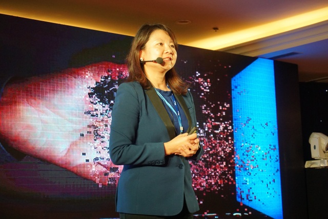 HYPERSPACE - Ba tuần học thử để định hướng tương lai - 1