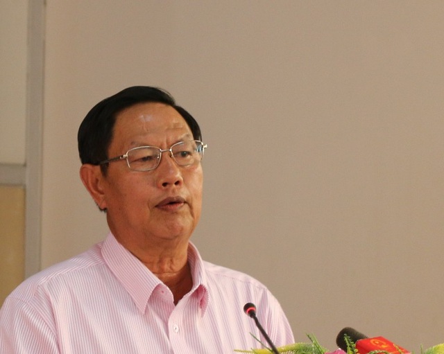 Chủ tịch Quốc hội: Không để tình trạng “sang tay” dự án hưởng chênh lệch - 2 Ông Lê Văn Tâm - PCT UBND TP Cần Thơ trả lời các thắc mắc của cử tri