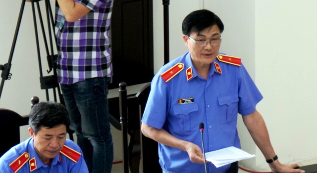 Viện Kiểm sát “tiết lộ” tiến độ làm rõ những “điểm mờ” trong đại án Oceanbank - 1 Đại diện Viện KSND cấp cao tại Hà Nội đối đáp chiều 3/5.