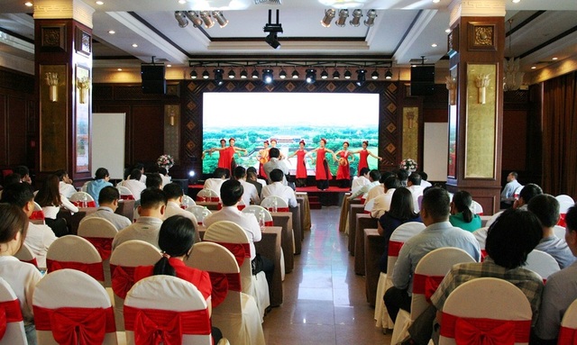 Huế chính thức lần đầu tiên có logo và slogan du lịch - 2 Lễ công bố Bộ nhận diện thương hiệu du lịch tỉnh Thừa Thiên Huế