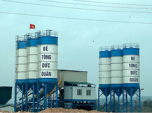 Phó chủ tịch tỉnh Bắc Giang yêu cầu làm rõ đơn tố cáo của công dân! - 1
Hiện tượng trạm trộn bê tông không phép, sai phạm trên địa bàn tình Bắc Giang khiên dư luận bức xúc.