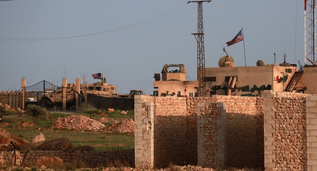 Mỹ cấp thêm vũ khí và đạn dược cho lực lượng người Kurd ở Syria - 1 Một căn cứ quân sự của Mỹ tại Syria (Ảnh: Sputnik)