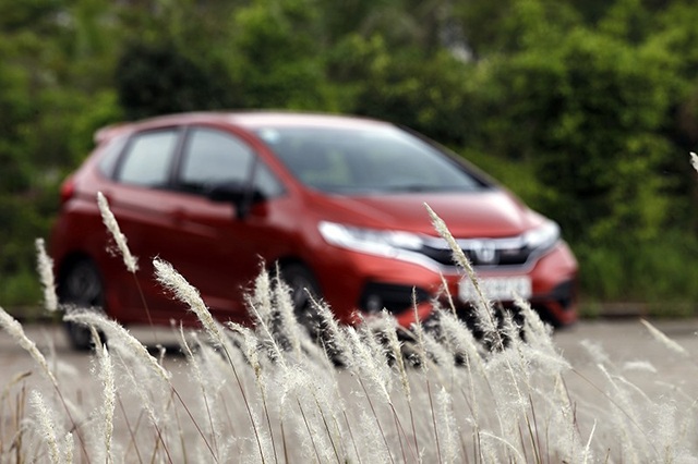Honda Jazz - “Cú đánh lái bất ngờ” ở phân khúc hạng B - 1
Honda thể hiện quyết tâm ở phân khúc xe đô thị khi đưa mẫu Jazz về Việt Nam.