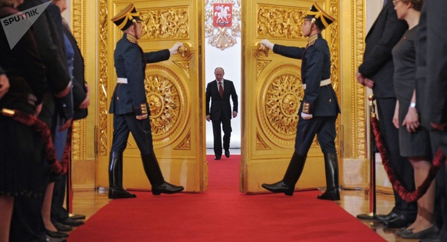 Cận cảnh nơi Tổng thống Putin sắp tuyên thệ nhậm chức - 1
Nghi thức nhậm chức năm nay của Tổng thống Putin về cơ bản không khác nghi thức truyền thống lâu nay. (Ảnh: Sputnik)