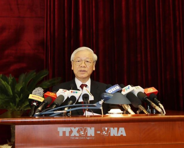 Tổng Bí thư: Địa phương dư nguồn mà không được chi lương cao hơn! - 1 Tổng Bí thư phát biểu khai mạc Hội nghị Trung ương 7 khoá XII sáng 7/5 (ảnh: TTXVN)