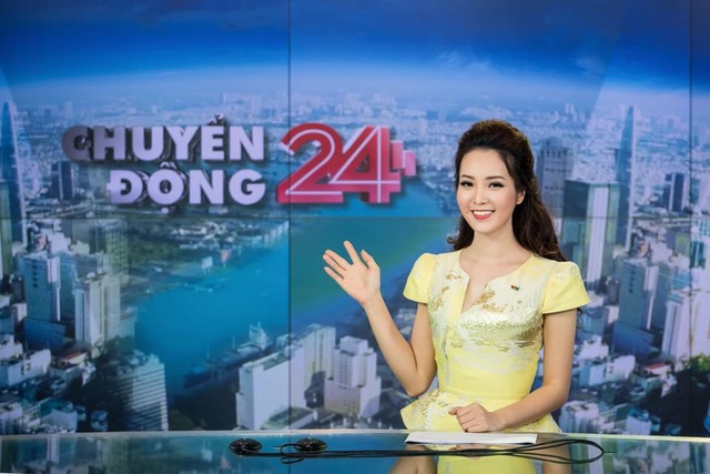 Điều gì khiến nhiều Hoa hậu, Á hậu cùng chọn làm Biên tập viên truyền hình? - 1 Thuỵ Vân đã gắn bó với công việc của một BTV truyền hình được 12 năm.