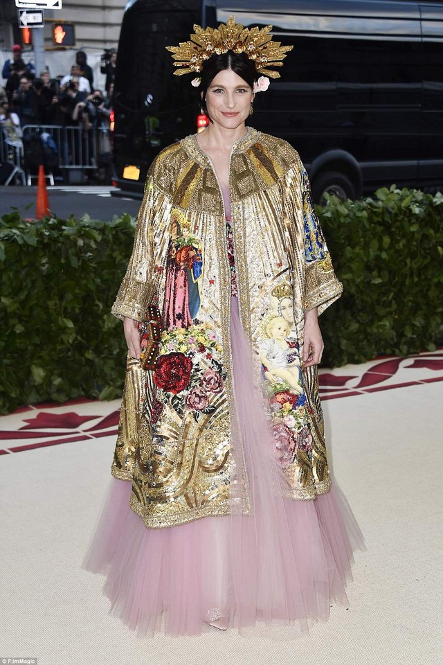 Những bộ cánh thảm họa tại MET gala 2018 - 4
Tabitha Simmon