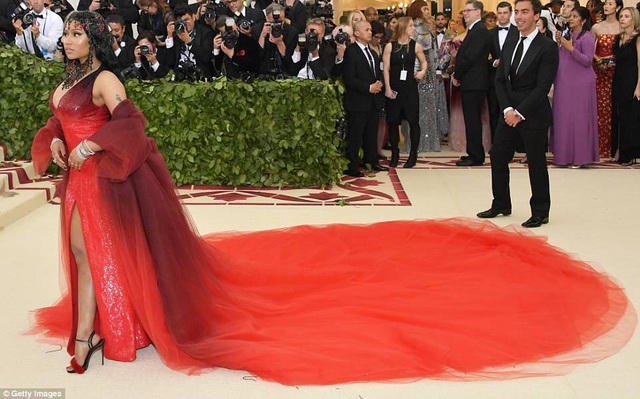 Những bộ cánh thảm họa tại MET gala 2018 - 8
Nicki Minaj