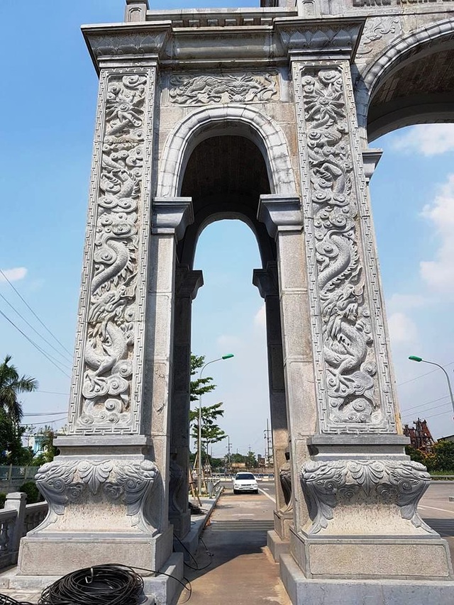 Choáng ngợp” cổng làng bằng đá hơn chục tỷ đồng ở Ninh Bình | Báo ...