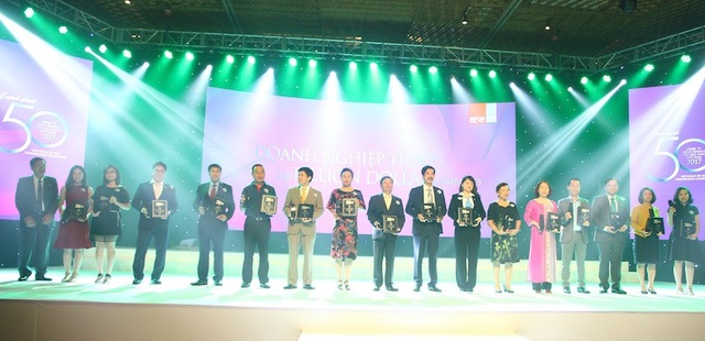 Novaland vào Top 50 công ty kinh doanh hiệu quả nhất Việt Nam - 3 Tập đoàn Novaland được vinh danh Top Doanh nghiệp tỷ đô trên sàn chứng khoán.JPG