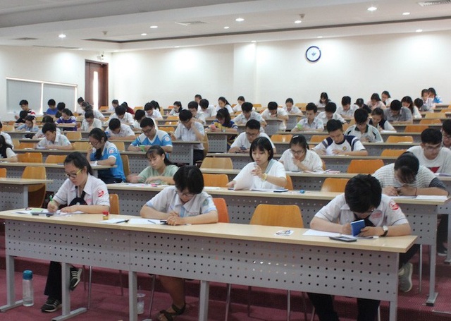 Trường đại học đầu tiên công bố điểm chuẩn năm 2018 - 1 Hơn 6.200 thí sinh dự thi kỳ kiểm tra năng lực vào trường ĐH Quốc tế trong hai ngày 26-27/5