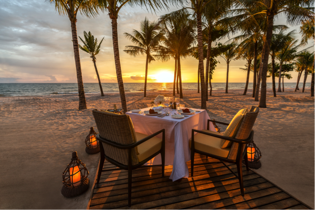 Chào đón mùa hè đầu tiên cùng InterContinental Phu Quoc Long Beach Resort - 4
Hoàng hôn trên Bãi Trường thơ mộng và tuyệt đẹp tại khu resort