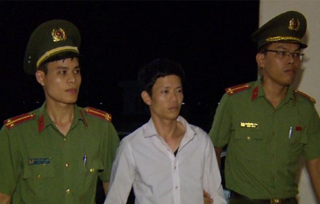Công an Thanh Hóa thi hành lệnh bắt đối tượng Nguyễn Văn Quang