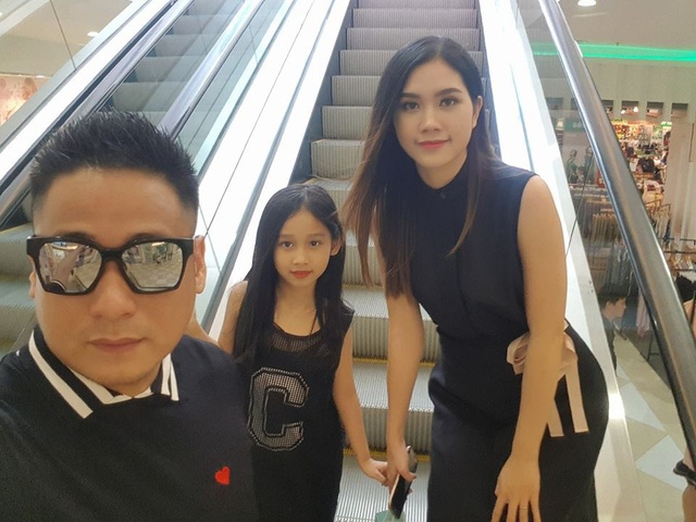 Thực hư chuyện Minh Tiệp “chơi hoang”, bán xế sang tặng vợ mua đồng hồ hiệu - 6 Cô con gái nhỏ xinh xắn, hay cười là chiếc còi cứu hoả đáng yêu mỗi khi vợ chồng Minh Tiệp giận dỗi.