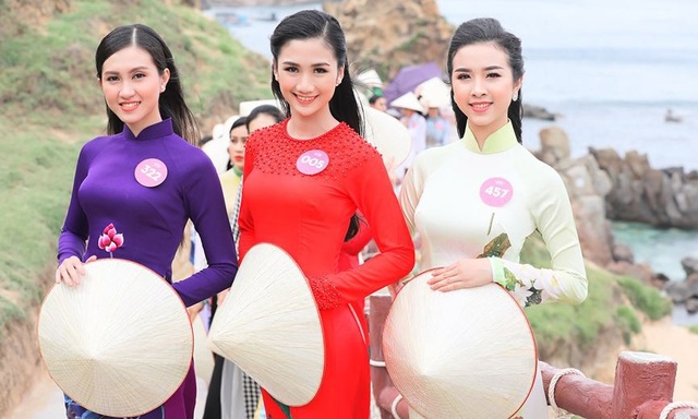 30 thí sinh hoa hậu phía Nam làm sáng bừng Eo Gió với áo dài rực rỡ Hoa Hậu - 10 30 thí sinh hoa hậu phía Nam làm sáng bừng Eo Gió với áo dài rực rỡ Hoa Hậu - 10