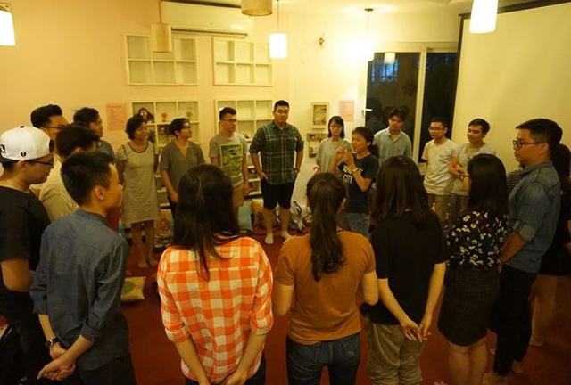Ăn bánh, uống trà và... nói chuyện sex - 1
Các sự kiện của Tổ Ong luôn thu hút đông giới trẻ tham dự. Ảnh: Nhã Khanh.
